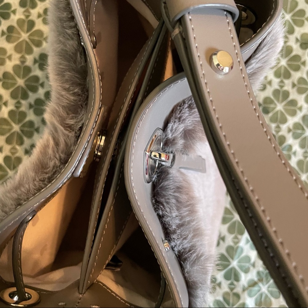 MAKE AN OFFER Kate spade grey cat faux fur marti small bucket bag crossbody - Picture 10 of 14